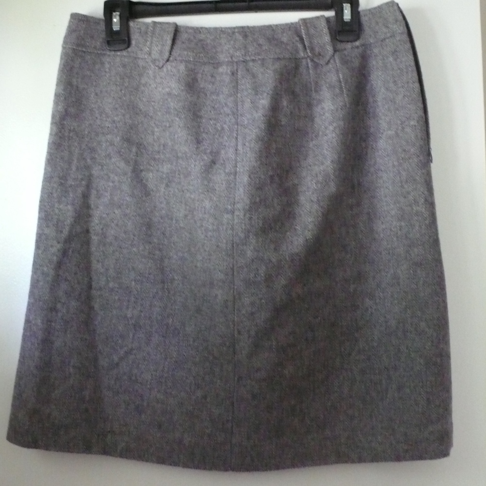 Talbots - Ladies Size 8 grey wool skirt